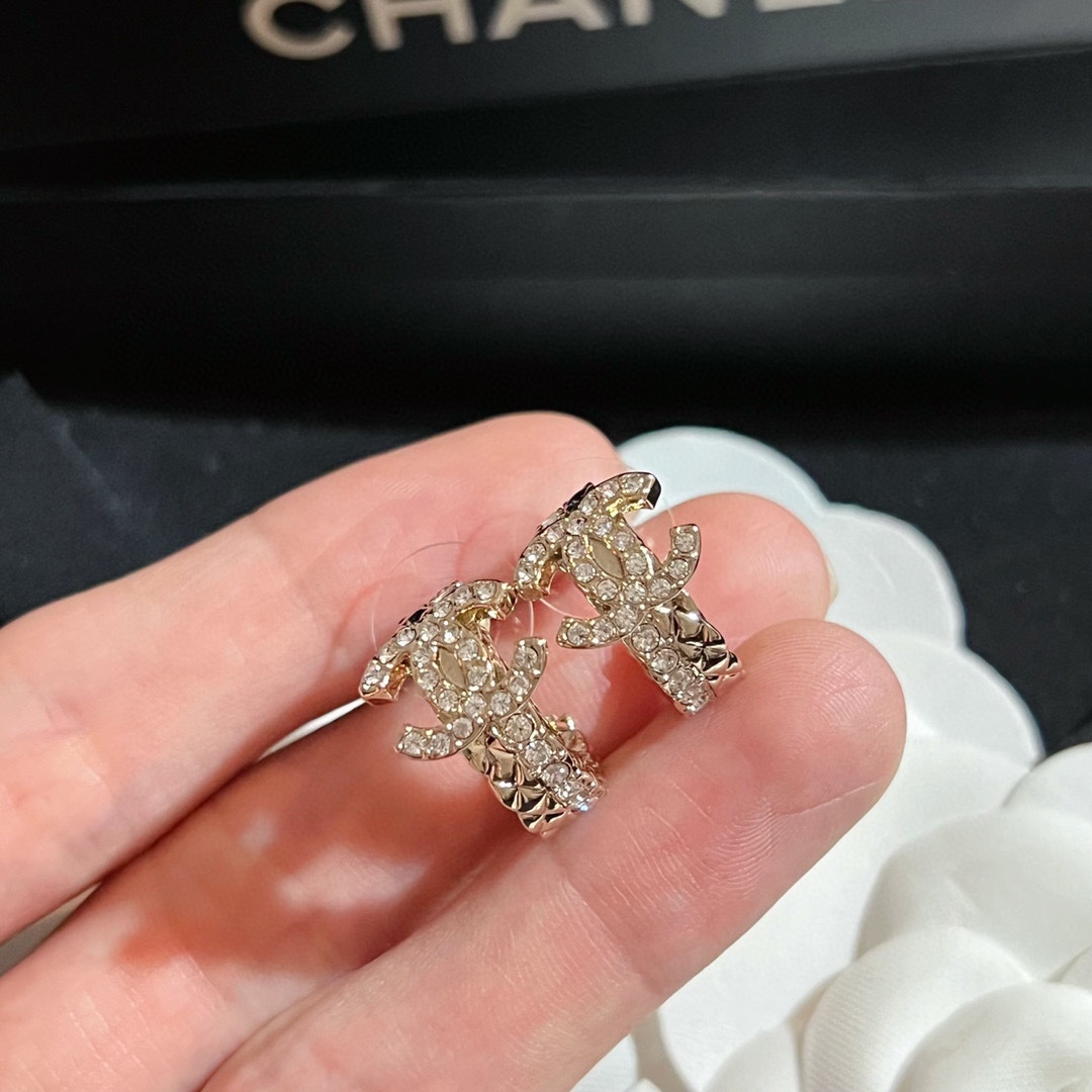 A314 Chanel earrings 109983
