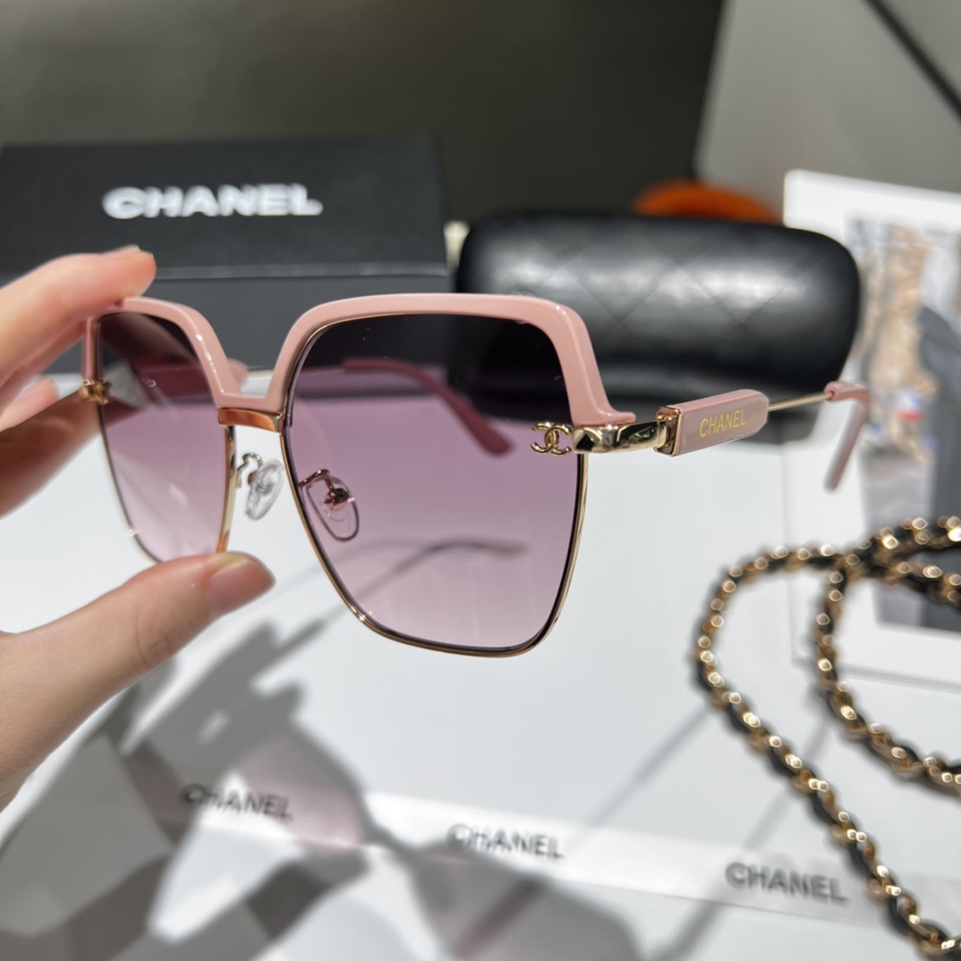 Chanel women/men sunglasses 3005