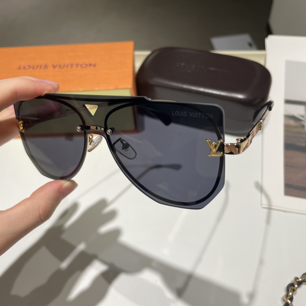 LV Sunglasses 3055