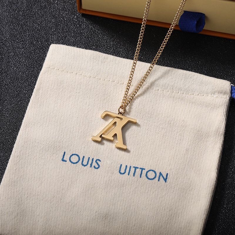 LV logo Titanium steel necklace 110126