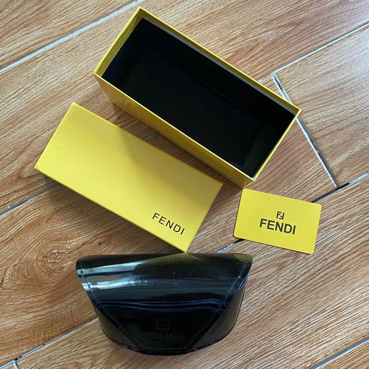 Fendi sunglasses package Box 1 set