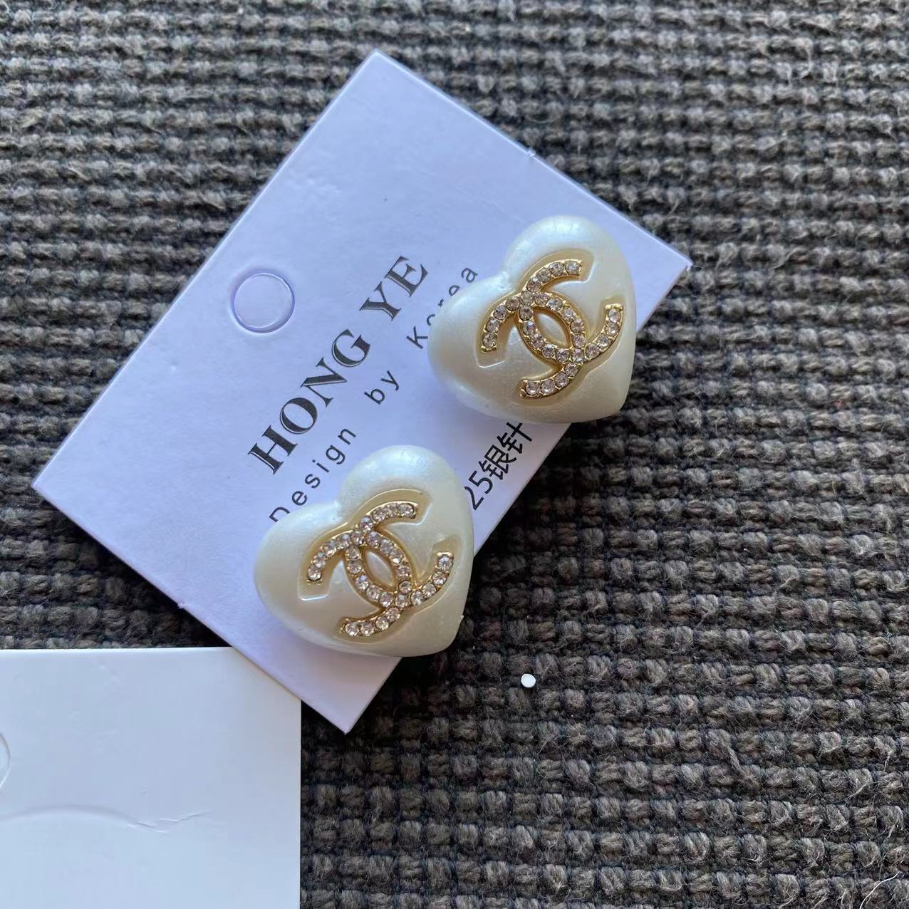 Special Sales! Chanel earrings