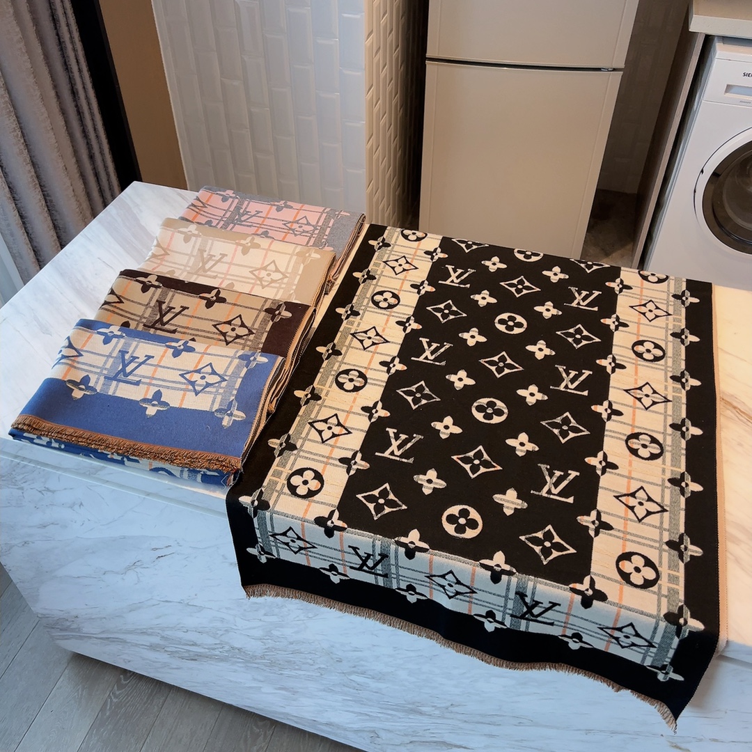 LV Louis vuitton Scarf 110256
