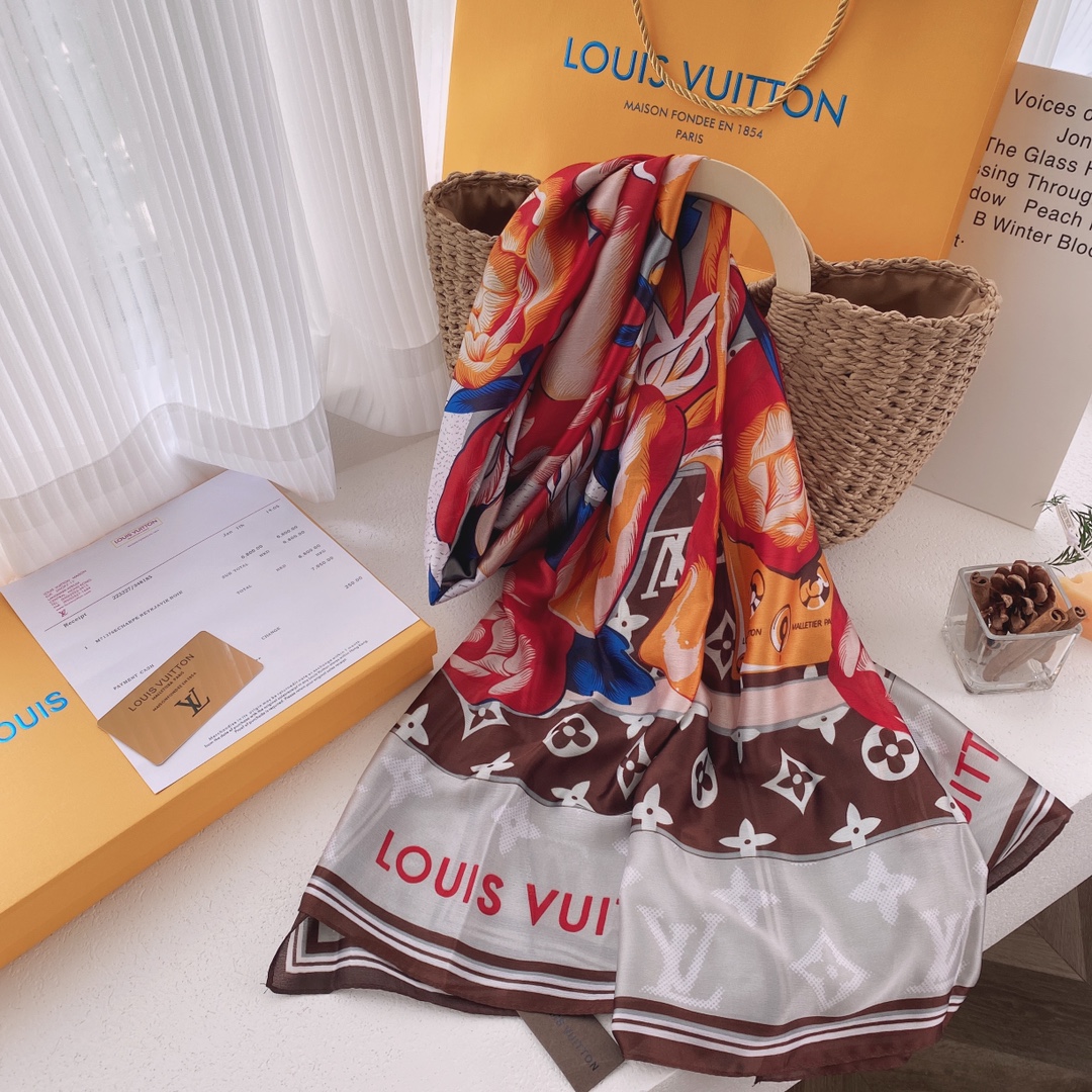 LV Louis vuitton silk Scarf 110250