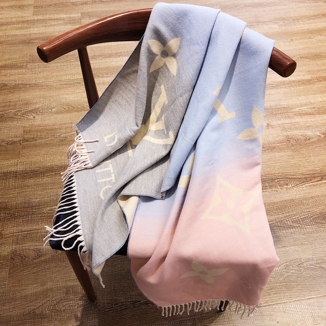 LV Louis vuitton Scarf 110248