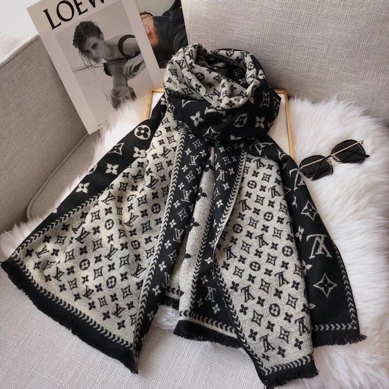 LV Louis vuitton Scarf 110241