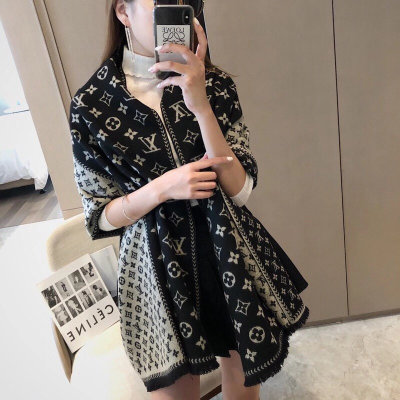 LV Louis vuitton Scarf 110241