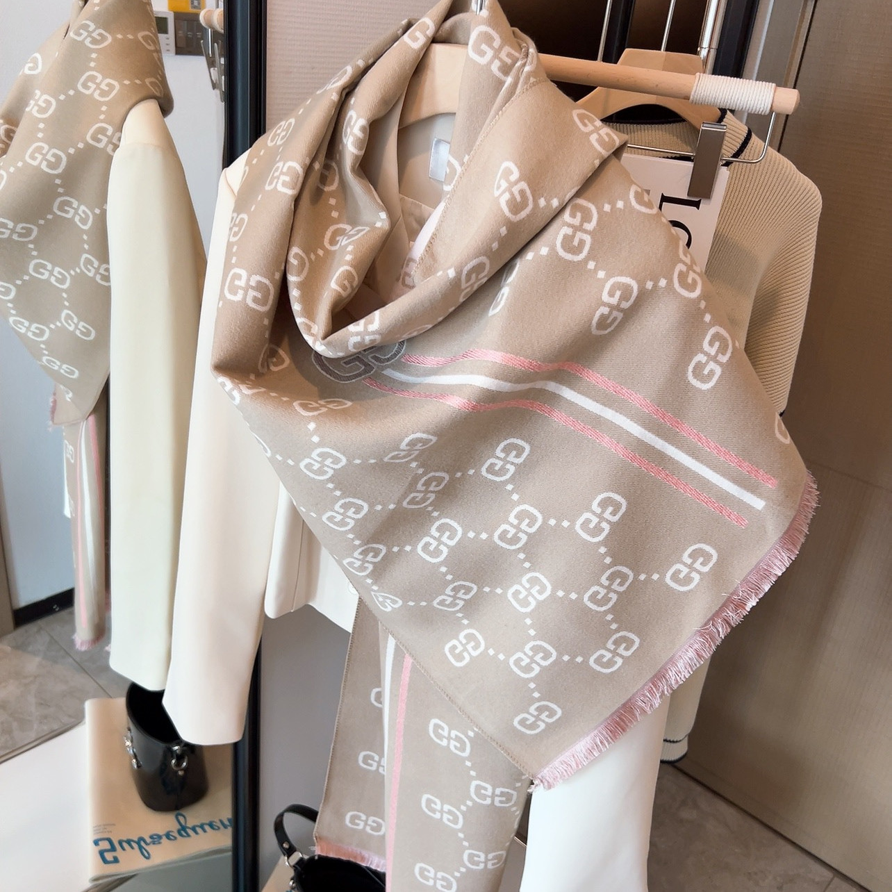 Gucci GG Scarf 110225