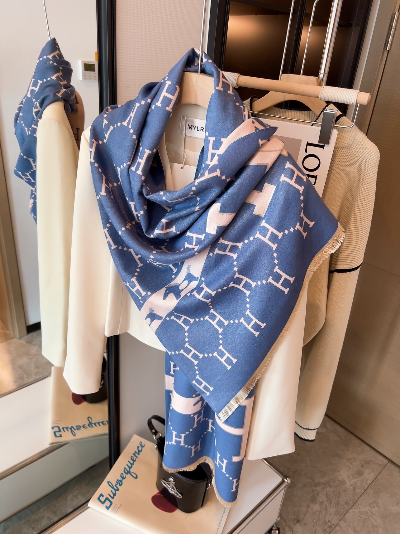 Hermes Scarf 110222