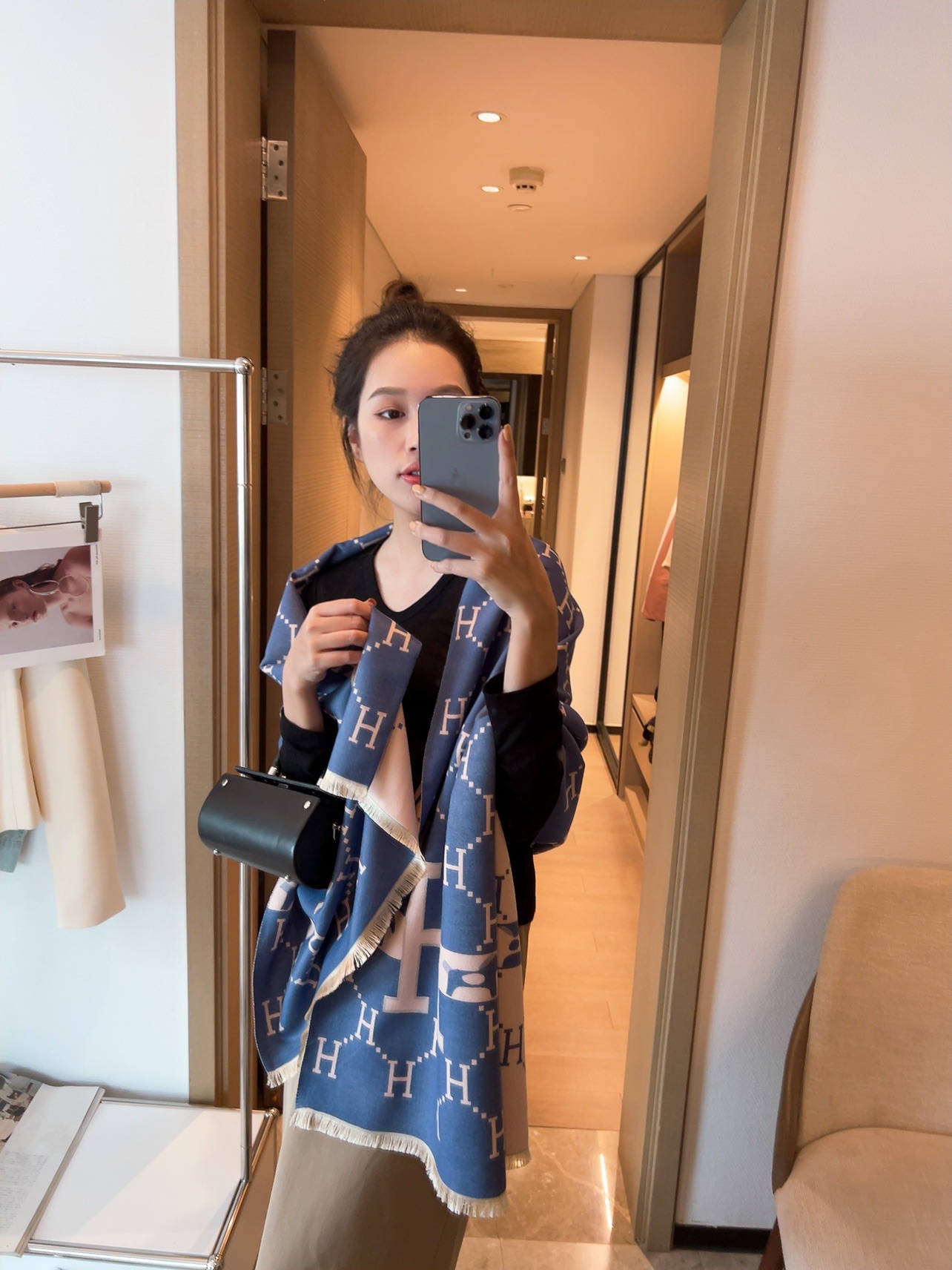 Hermes Scarf 110222