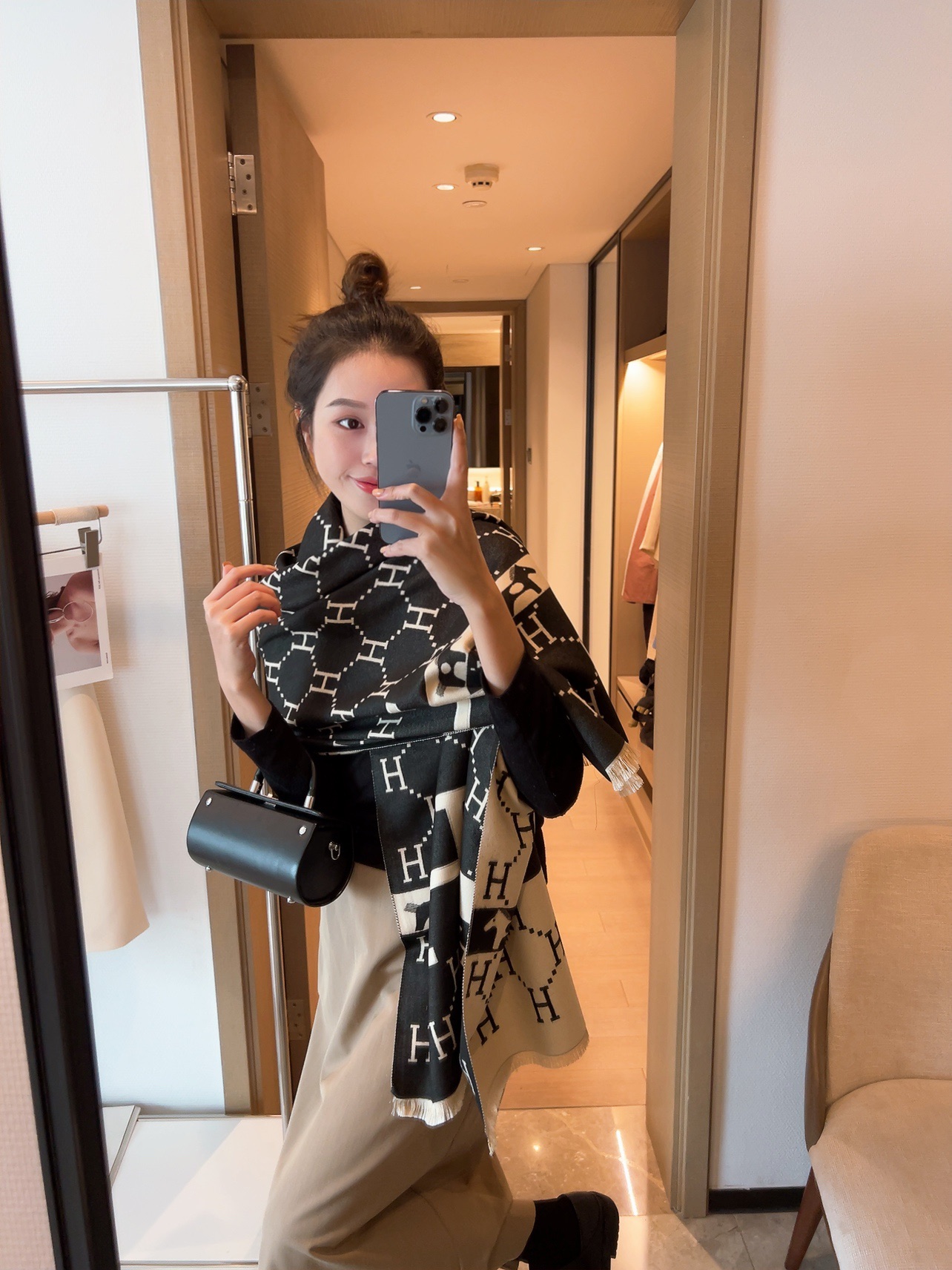 Hermes Scarf 110222