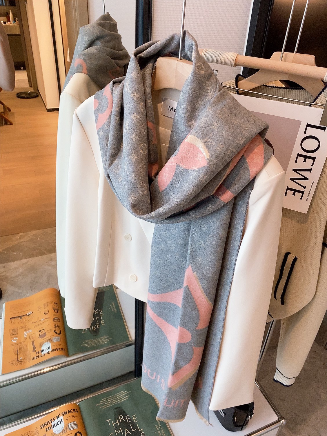 LV CROISILLO Scarf 110209