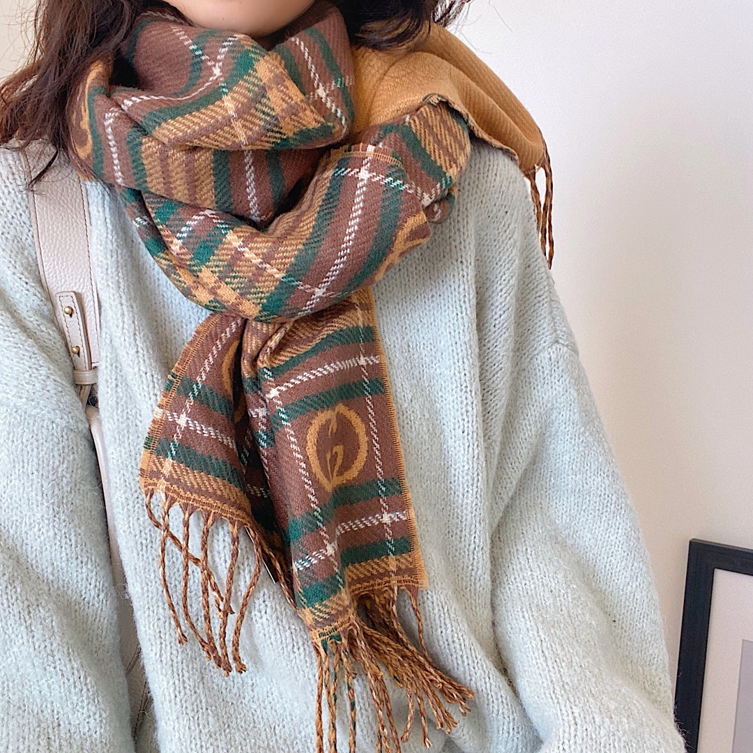 Gucci scarf 110204