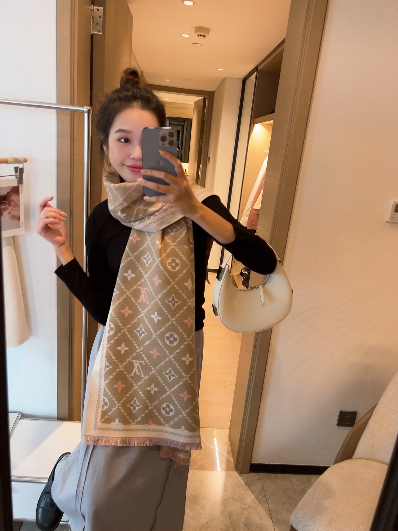 LV Louis vuitton Scarf 110293