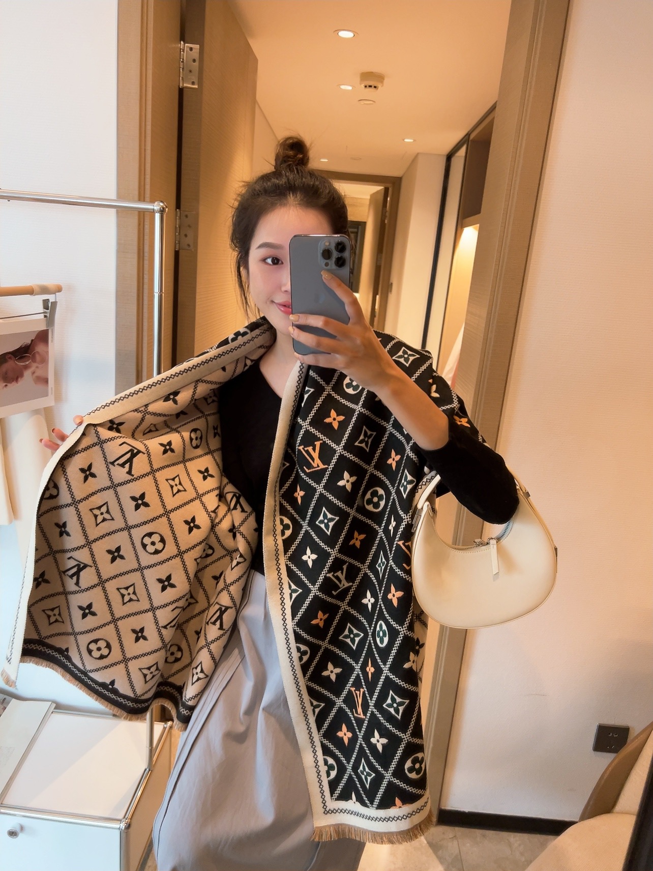 LV Louis vuitton Scarf 110292