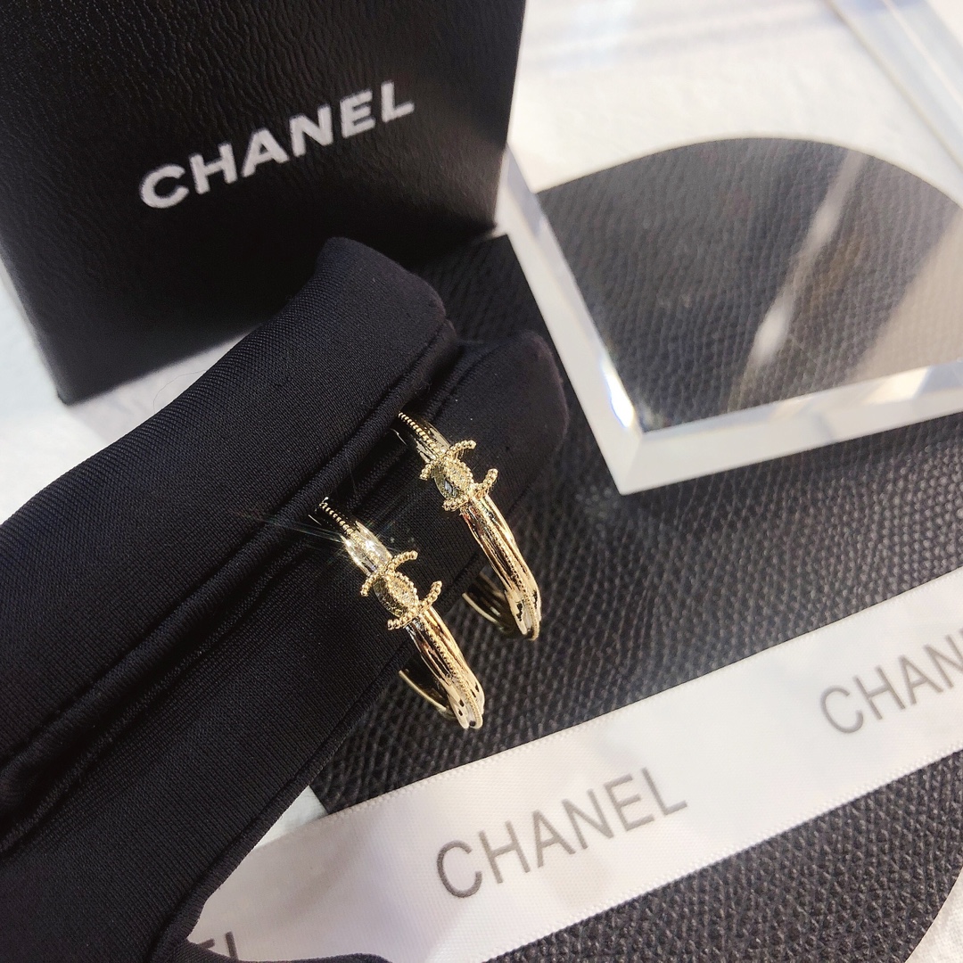 A512 Chanel gold hoop earrings 110313