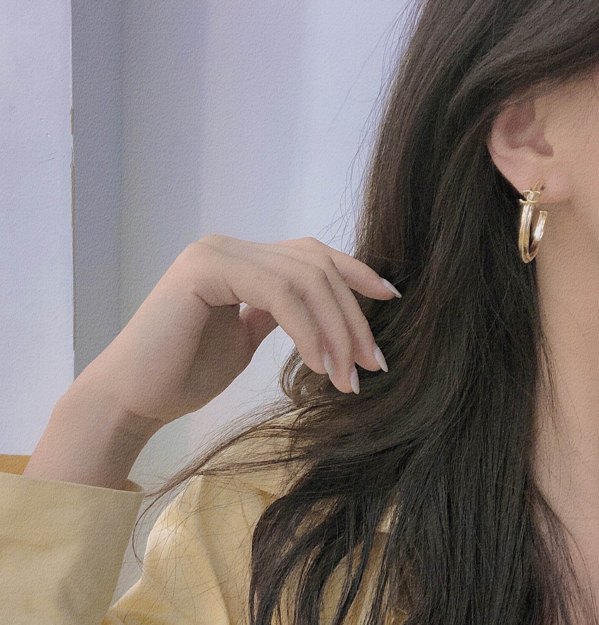 A512 Chanel gold hoop earrings 110313
