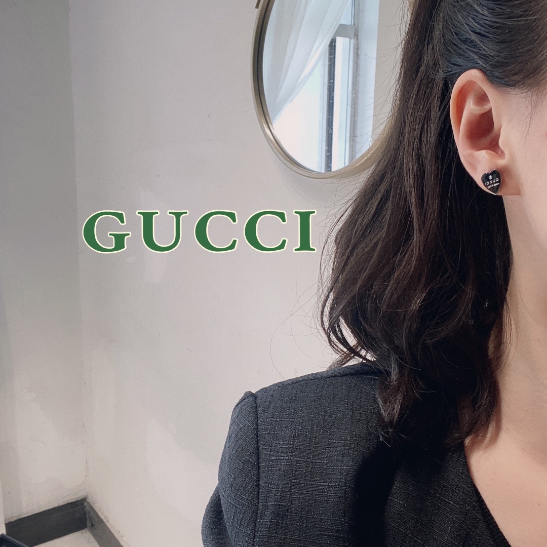 A816  Gucci earrings 110308