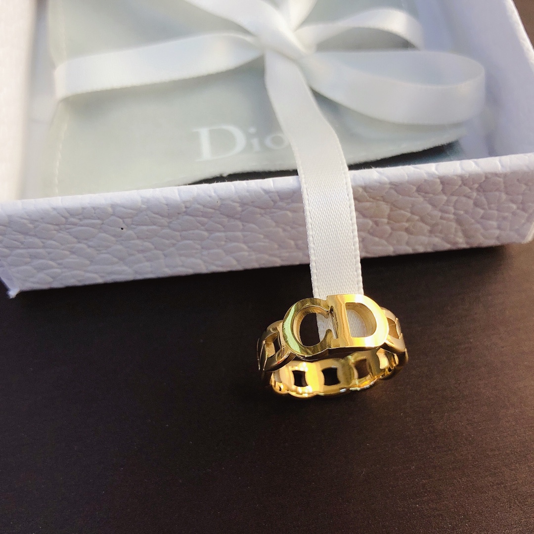 J019 Dior ring 110304