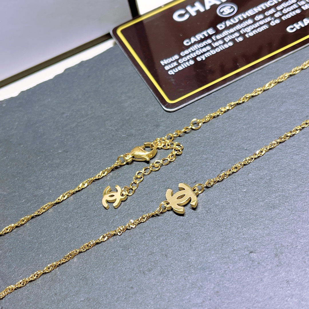 X469  Chanel necklace 110303
