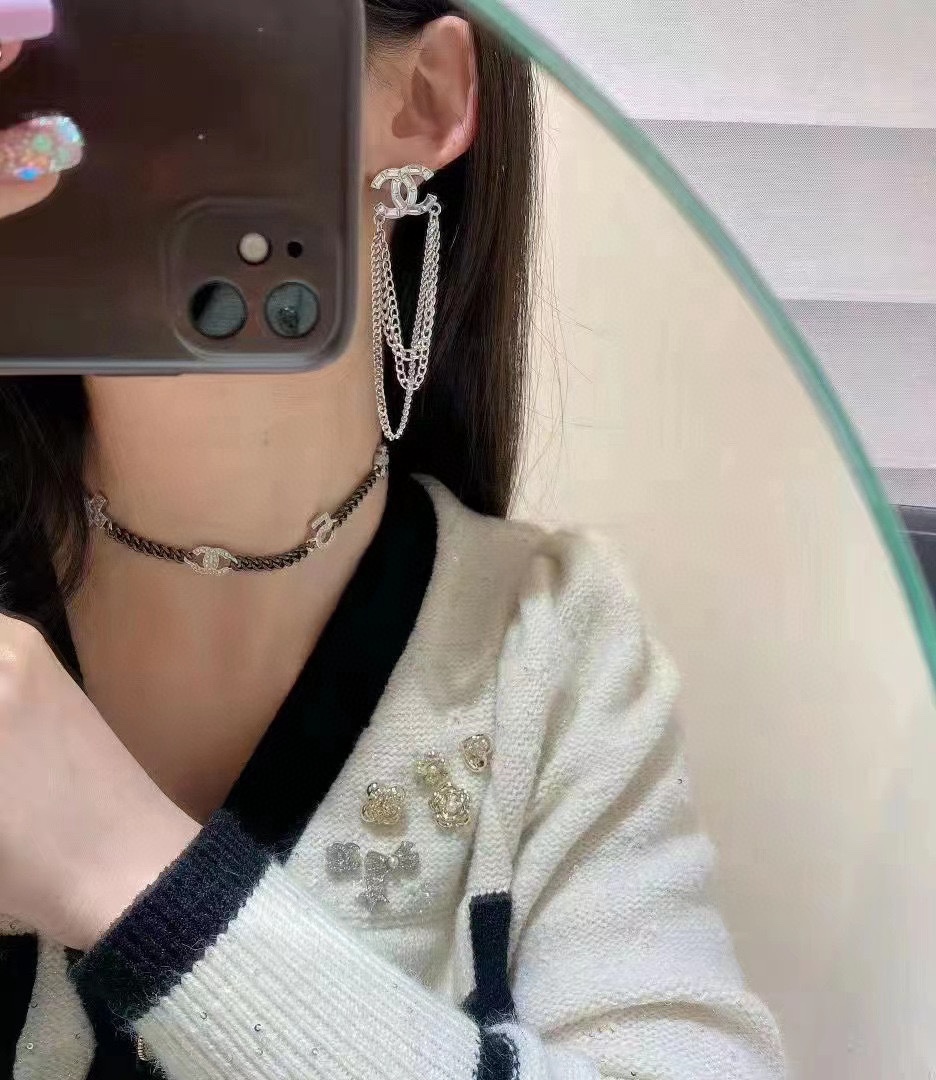 A828  chanel earrings 110422