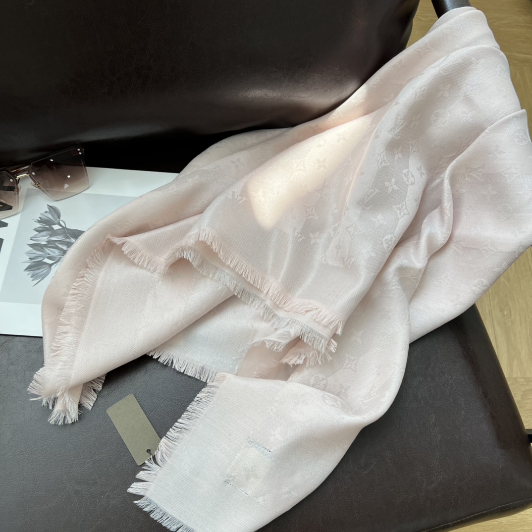 LV Louis vuitton scarf 110426