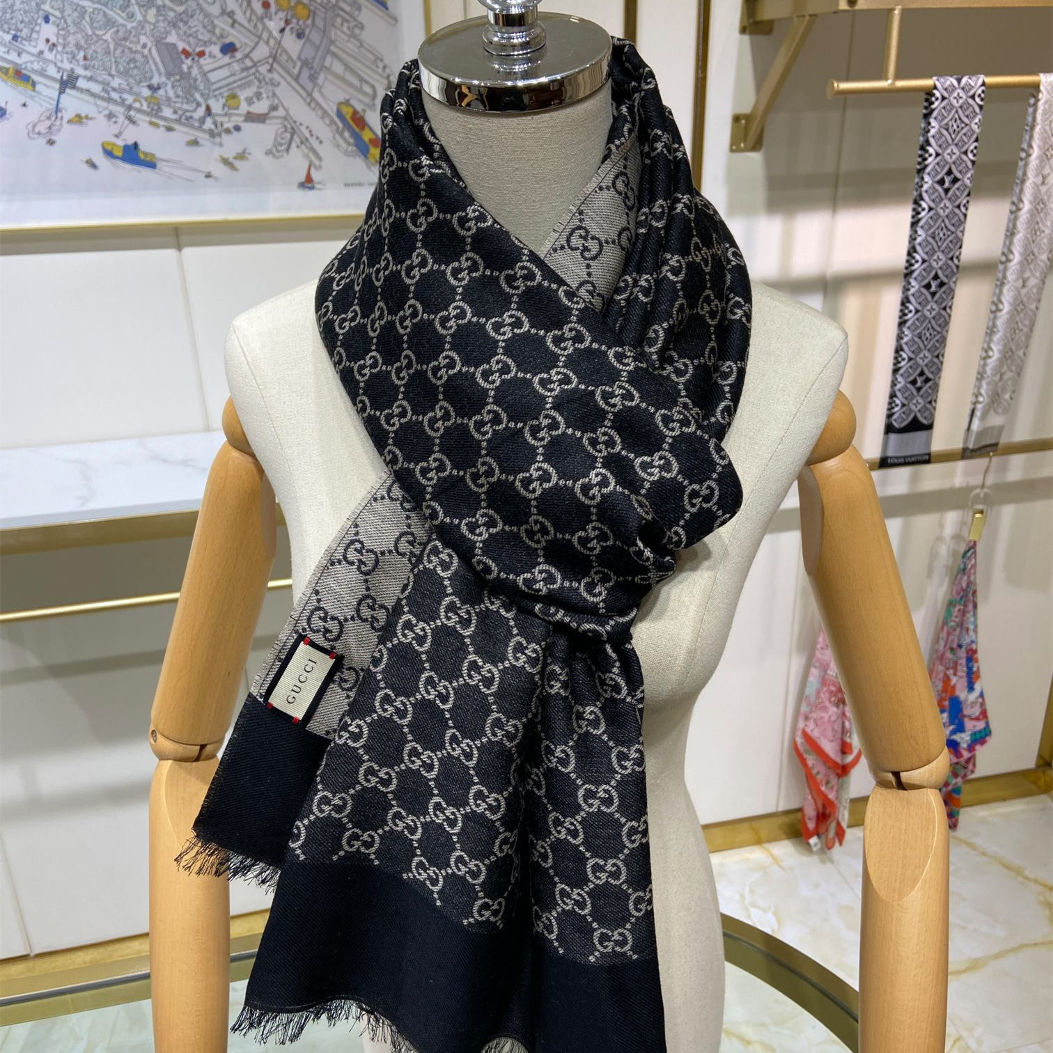 Gucci scarf 110454