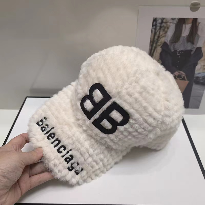 Blalenciaga hat winter