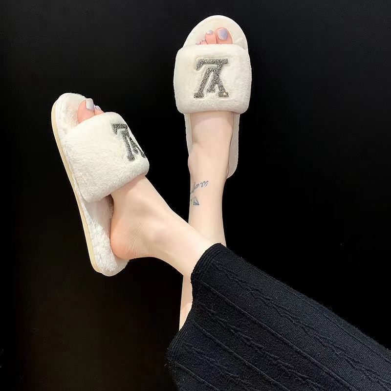 White-LV fur slippers