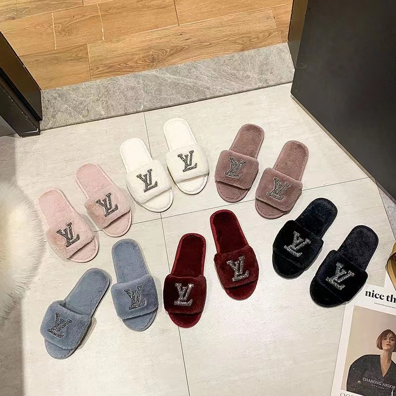 White-LV fur slippers