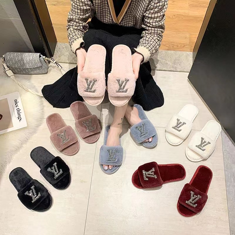 Gray-LV fur slippers