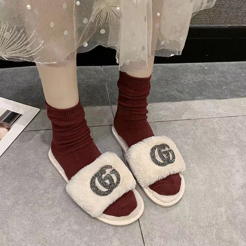 White-Gucci fur slippers