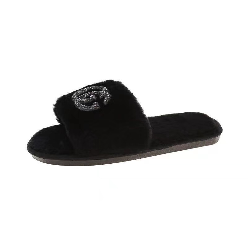 Black-Gucci fur slippers