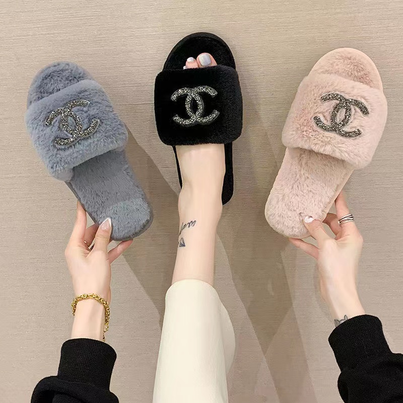 GRAY-Chanel fur slippers
