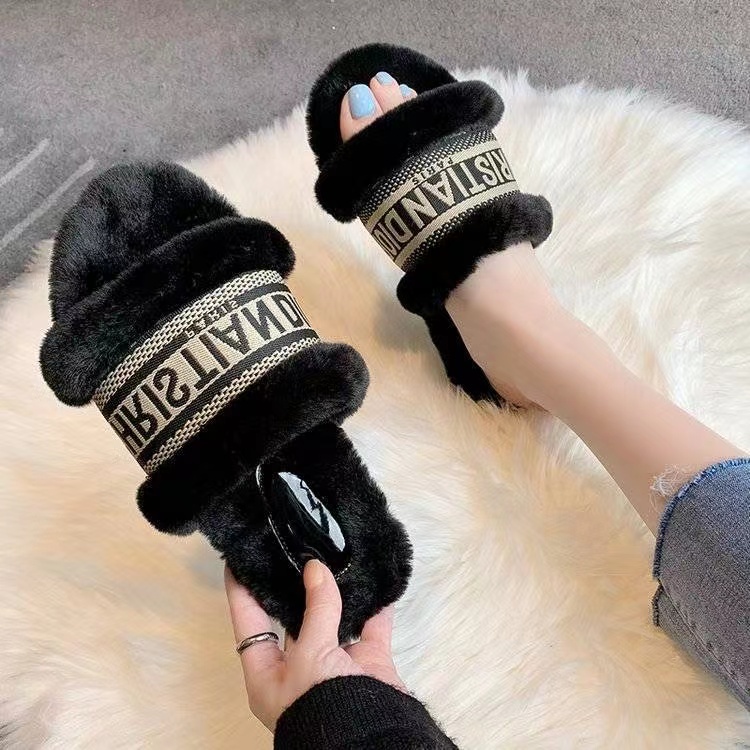Black-Dior fur slippers