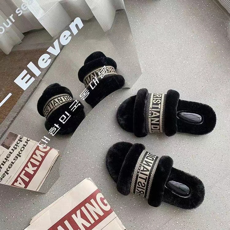 Black-Dior fur slippers