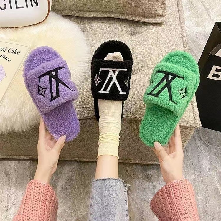 Green-LV fur slippers Louis vuitton