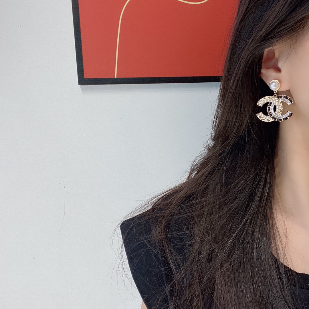 A825  Chanel earrings 110507