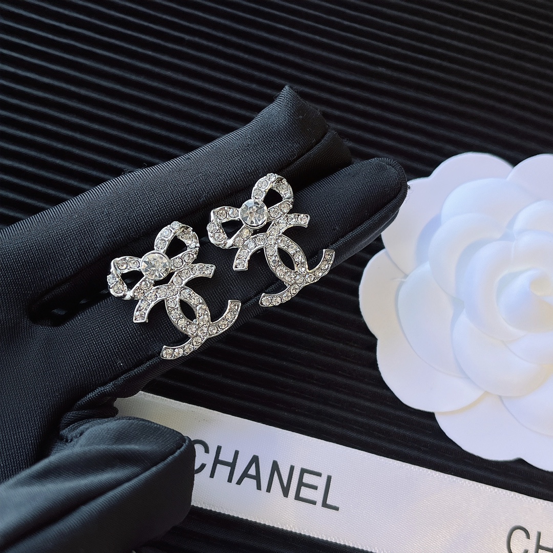 A829  Chanel earrings 110500