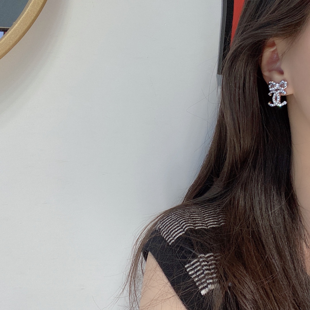 A829  Chanel earrings 110500