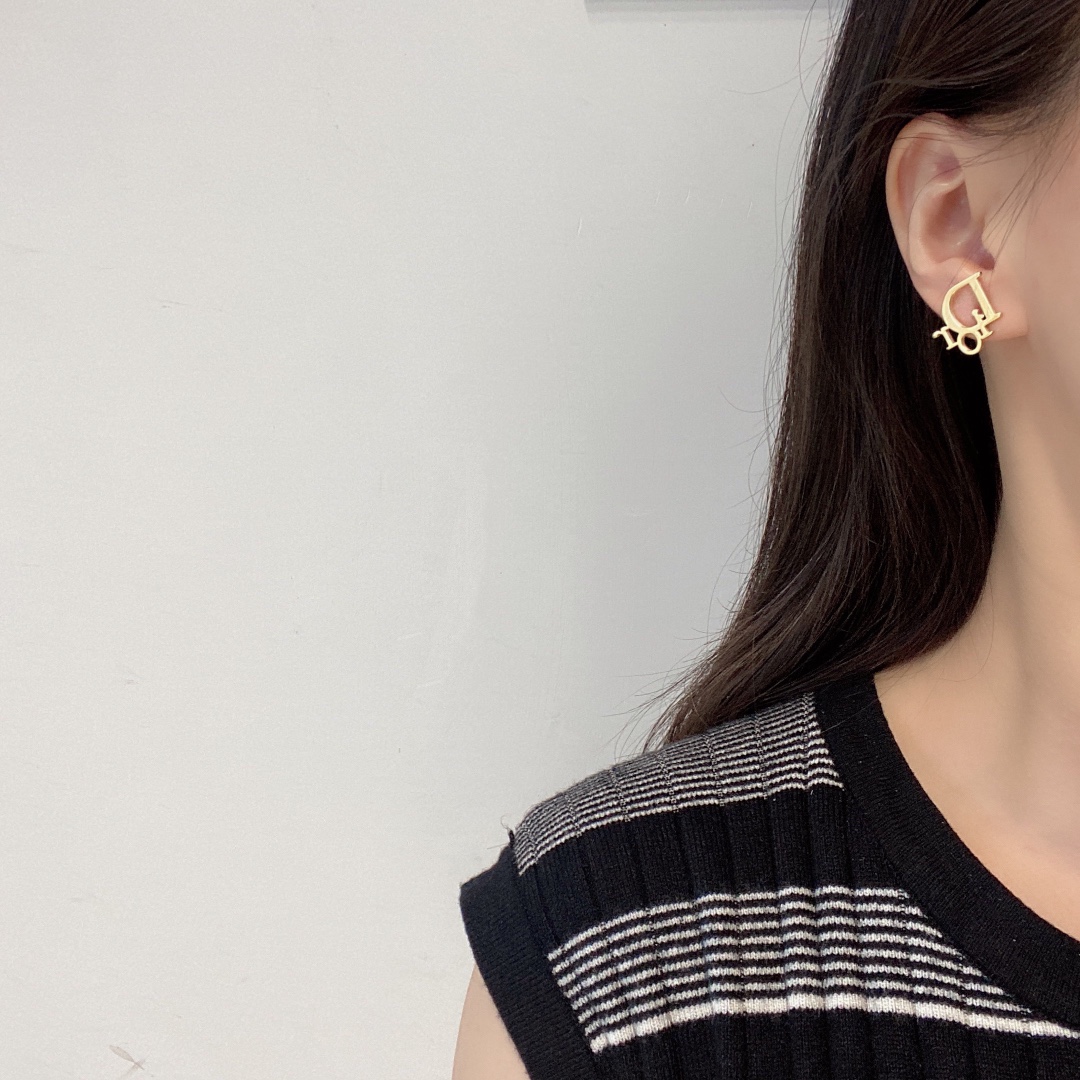 A833  Dior earrings 110488