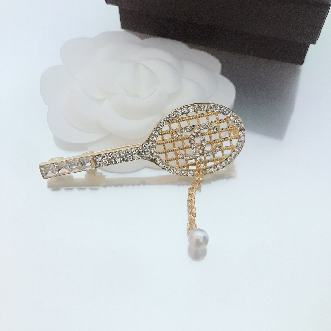 Chanel brooch 110599