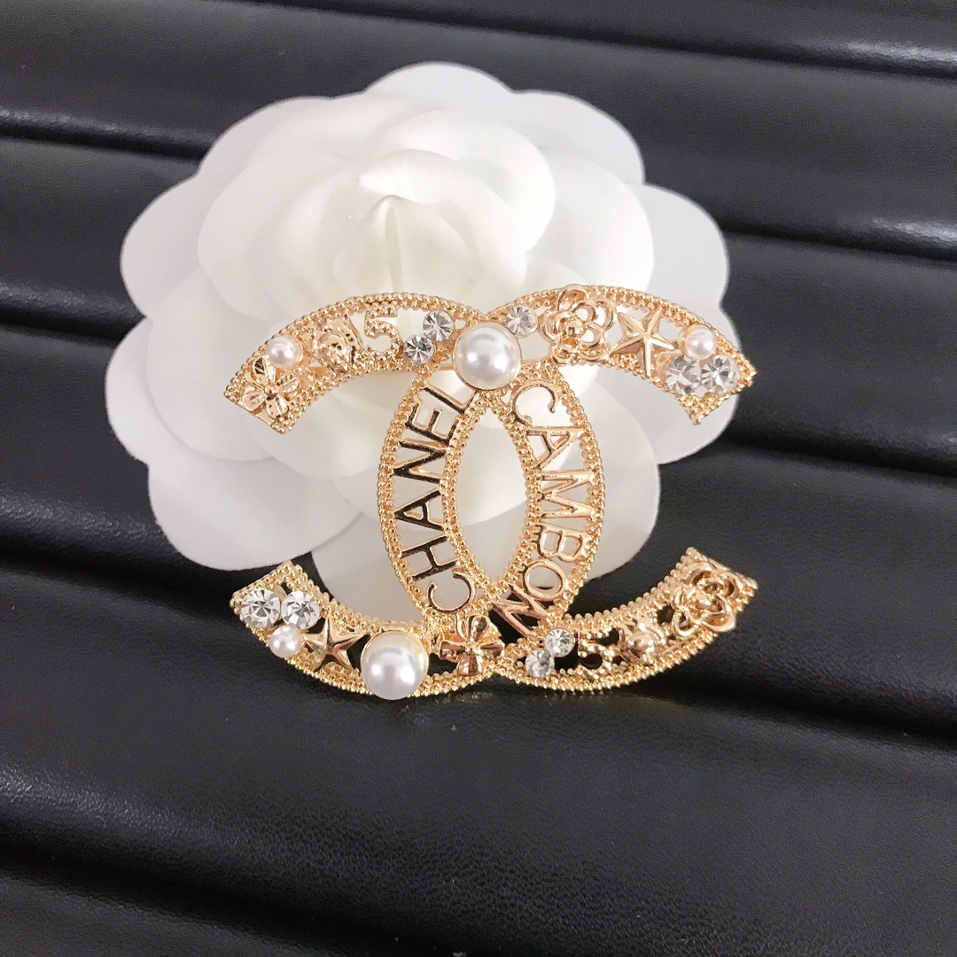 Chanel brooch 110660