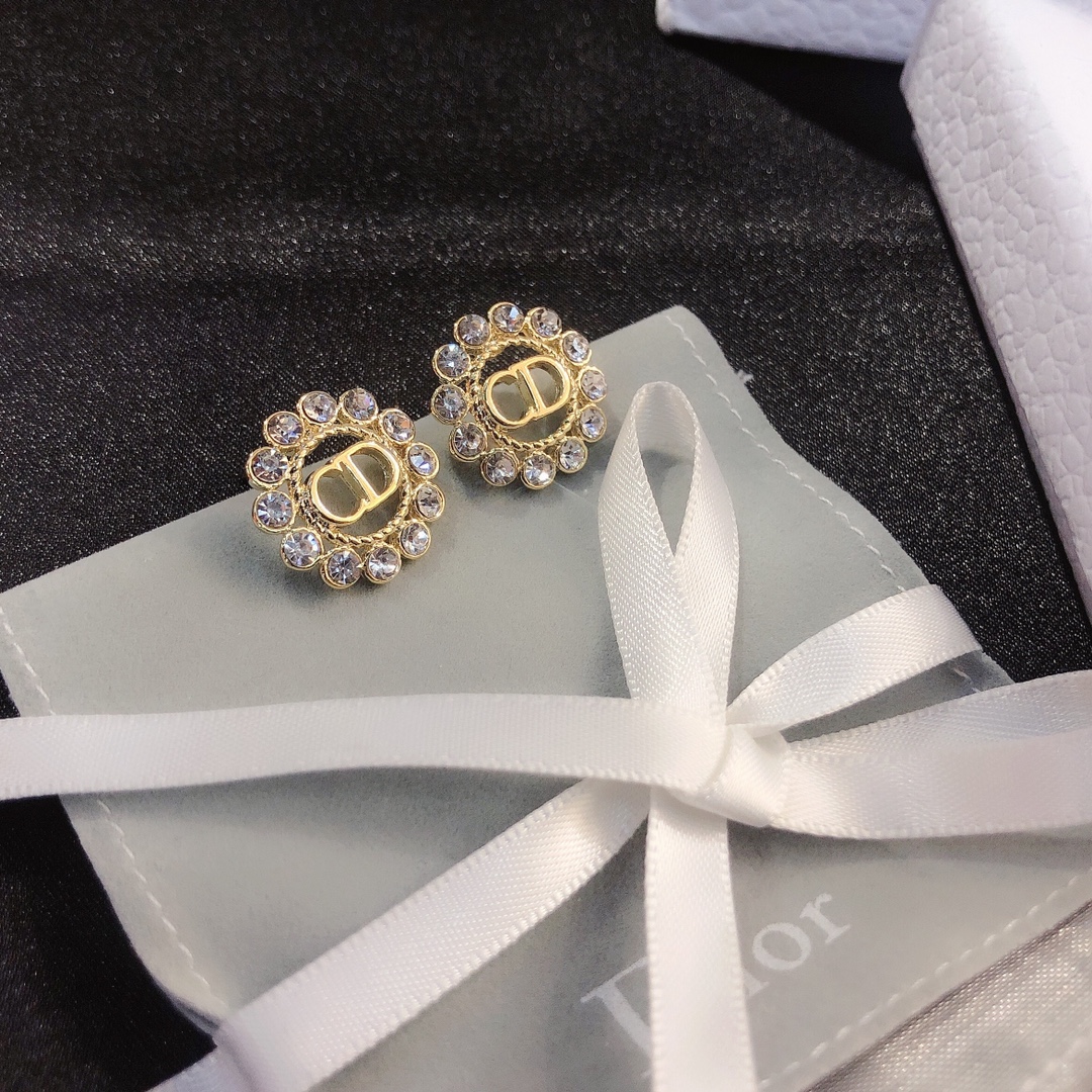 A428 Dior earrings