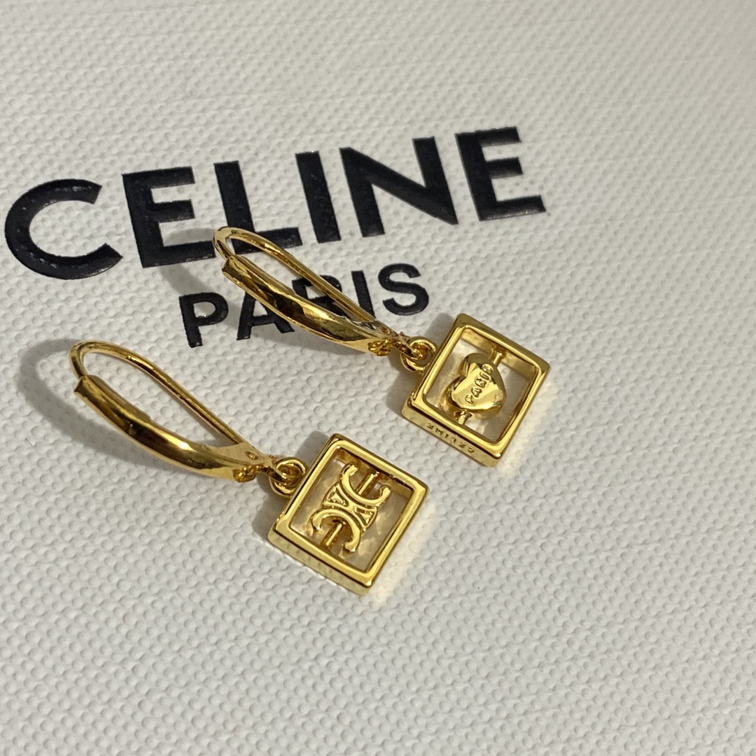 A1244  Celine earrings