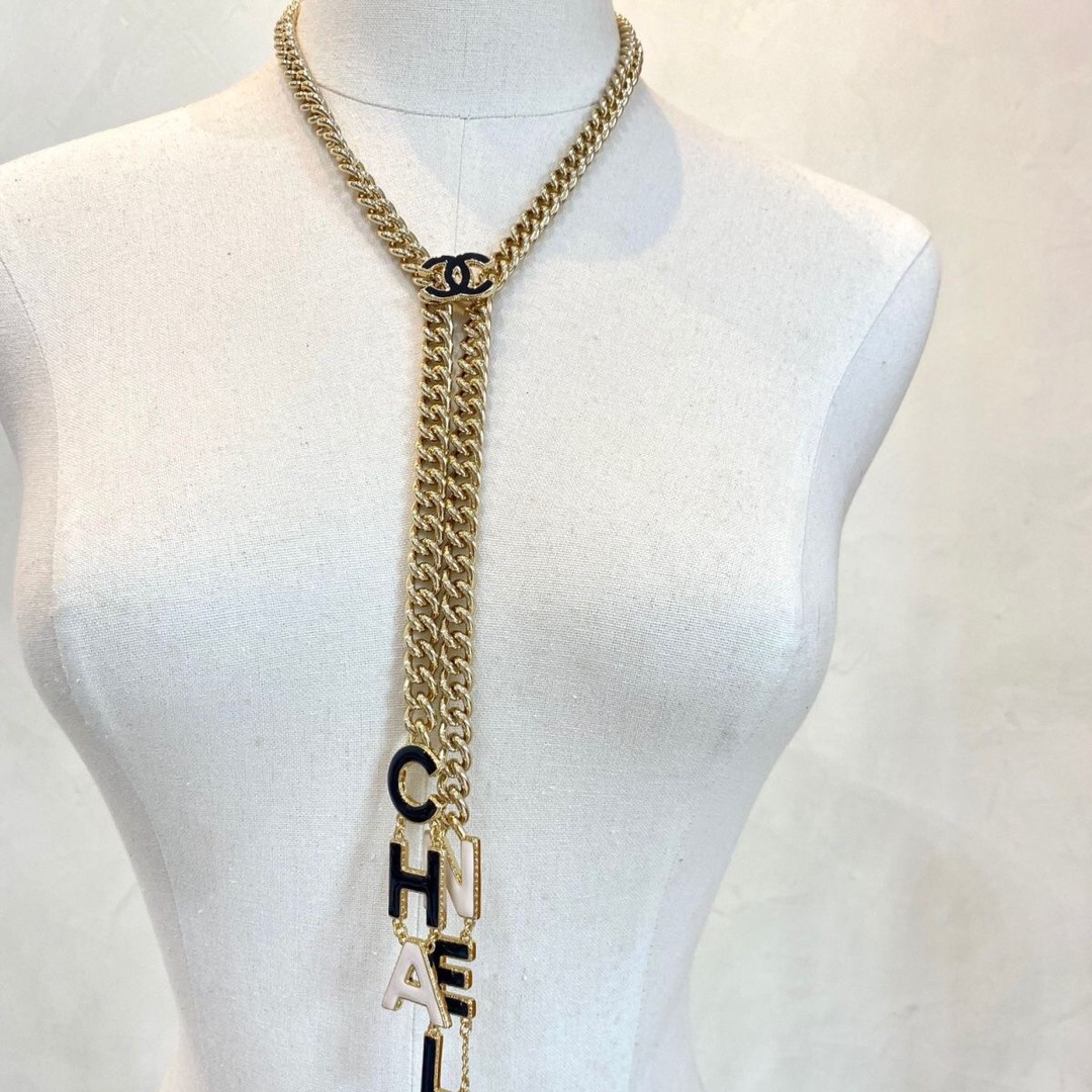Chanel long necklace 110734