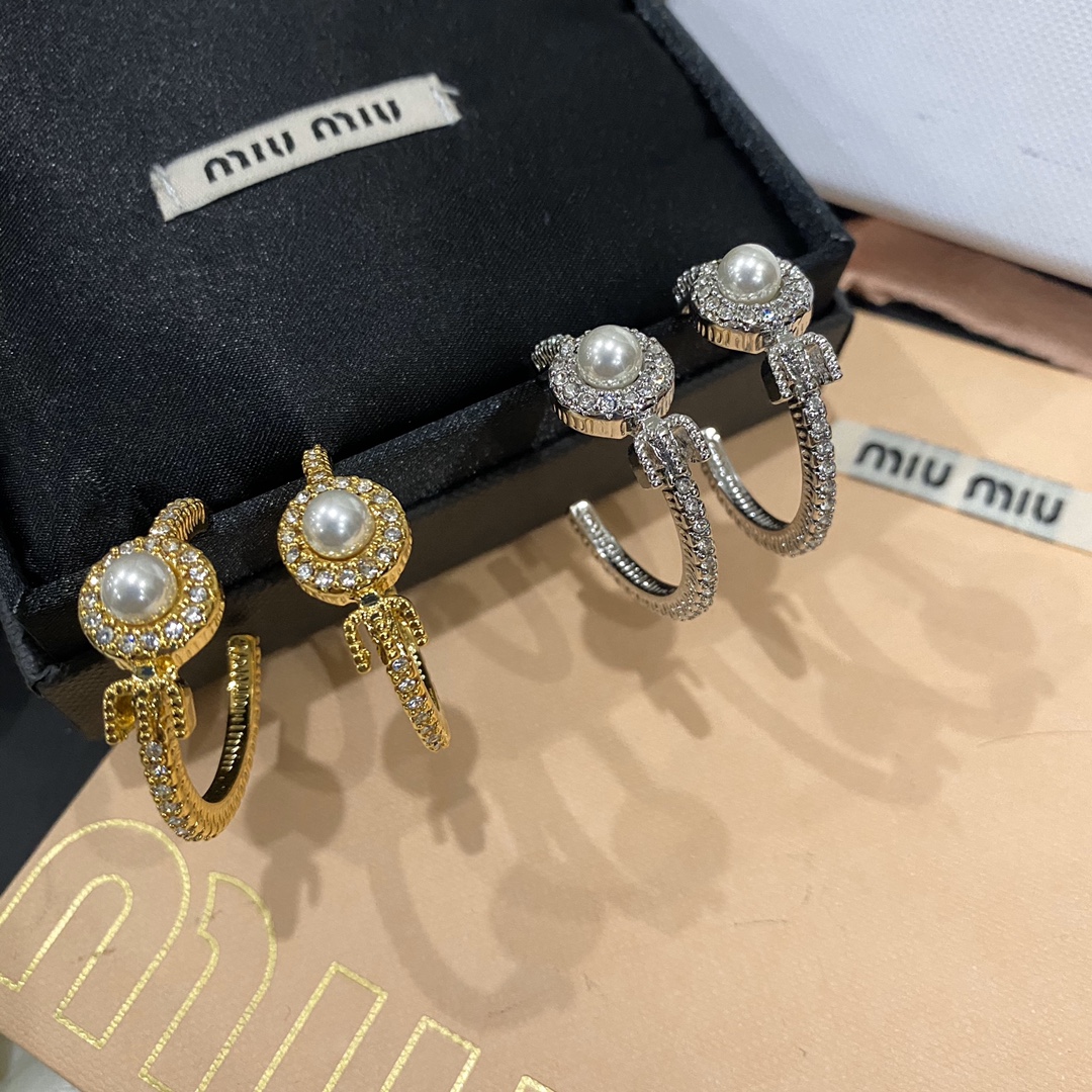 A1272/A1273 MIUMIU hoop earrings