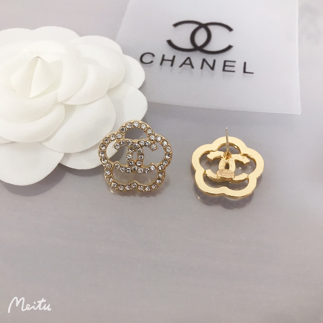 Chanel earrings 110895