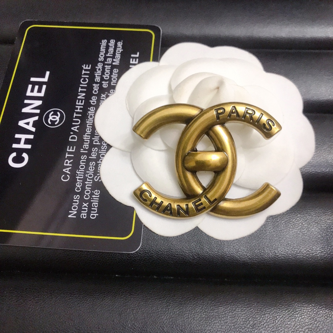Chanel copper vintage brooch 110887