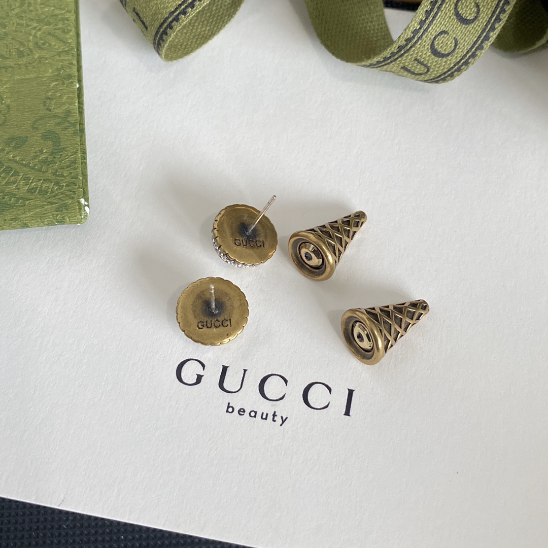 A1052  Gucci earrings